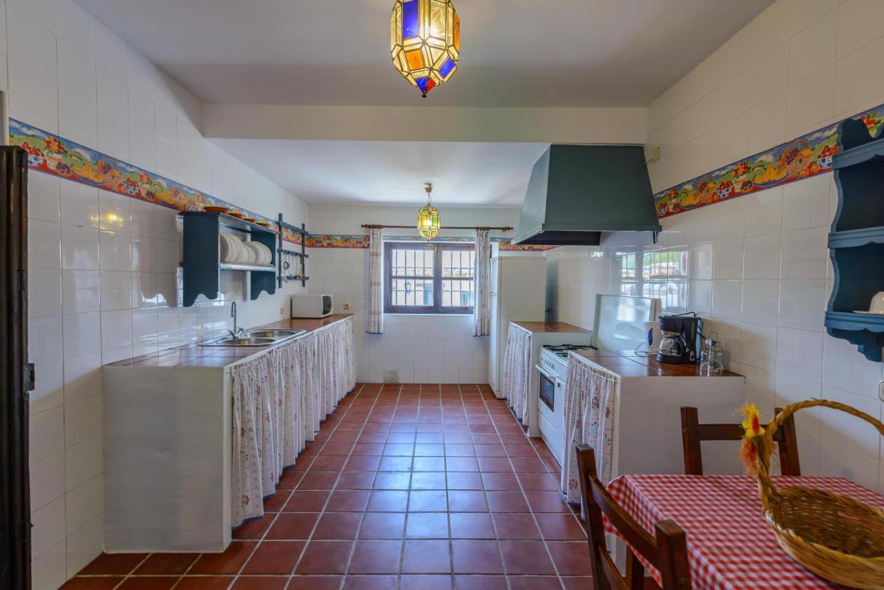 Holiday Home El Pilarillo Piscina Compartida Alcaucín Eksteriør billede