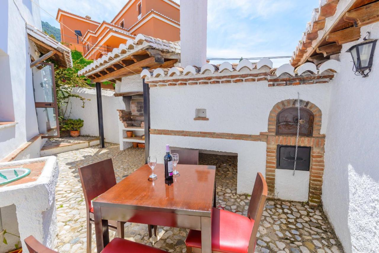 Holiday Home El Pilarillo Piscina Compartida Alcaucín Eksteriør billede
