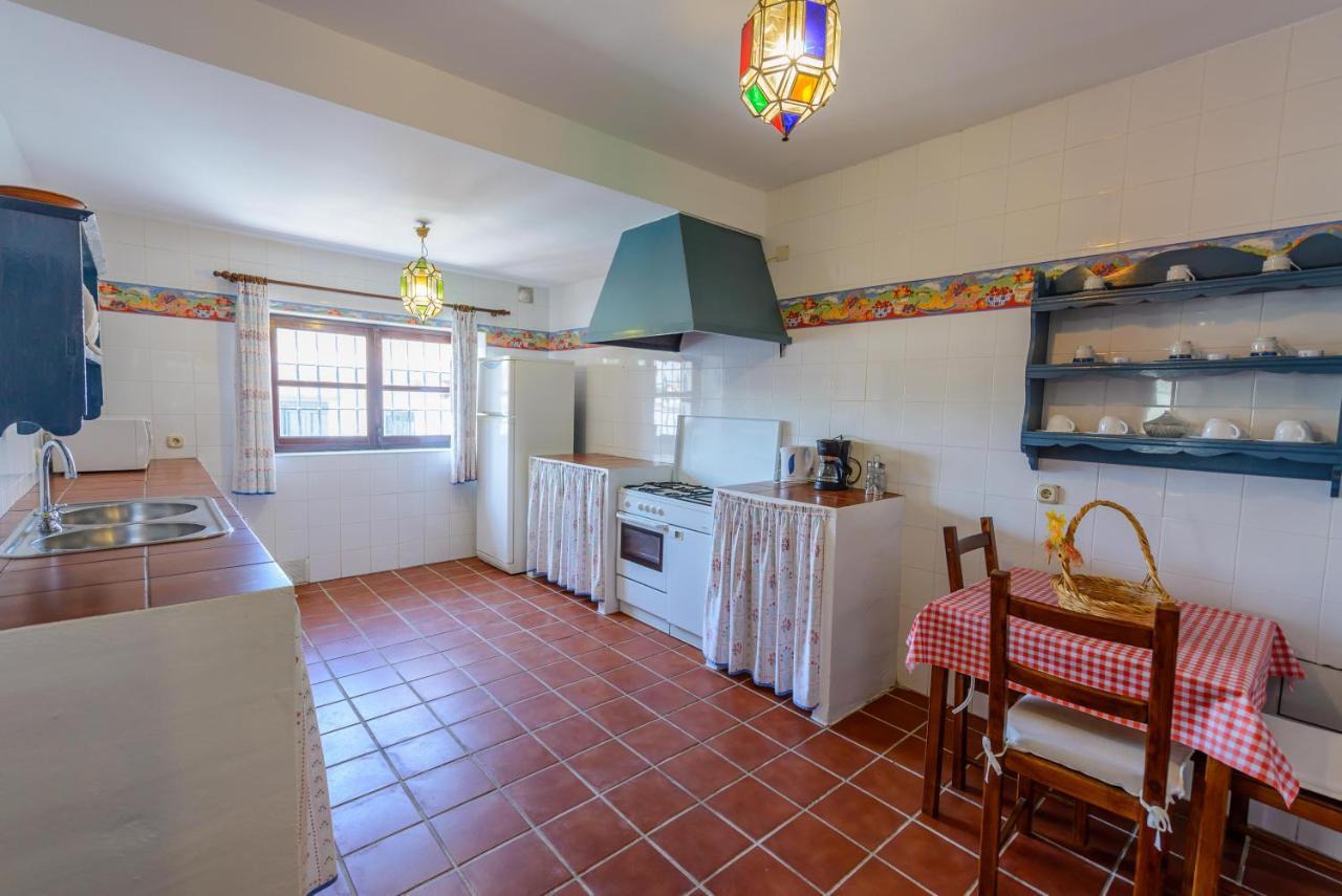 Holiday Home El Pilarillo Piscina Compartida Alcaucín Eksteriør billede