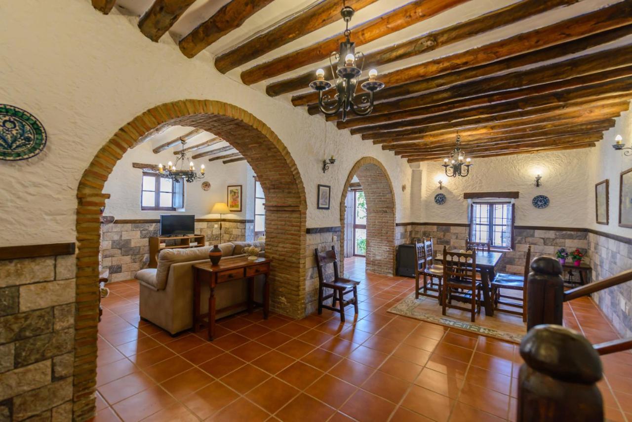 Holiday Home El Pilarillo Piscina Compartida Alcaucín Eksteriør billede
